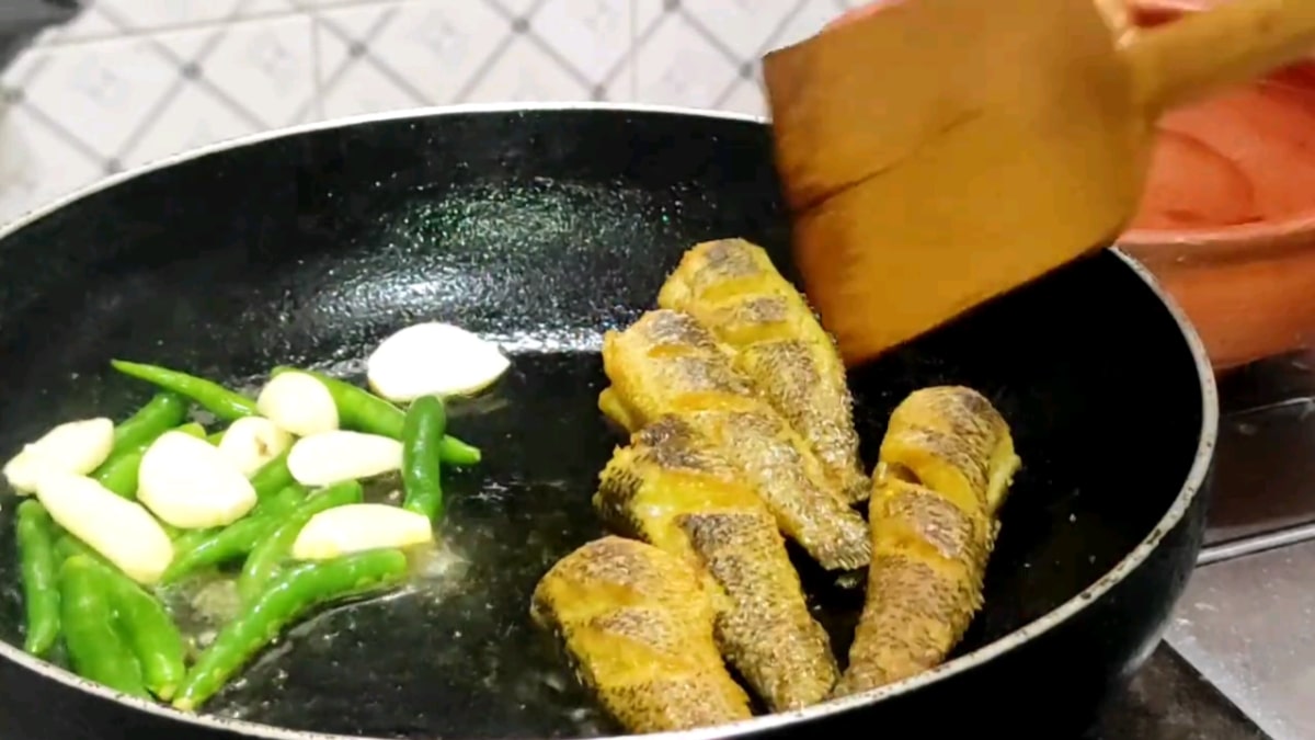 হোটেল স্টাইলে টাকি মাছের ভর্তা রেসিপি | Taki Macher Vorta Recipe